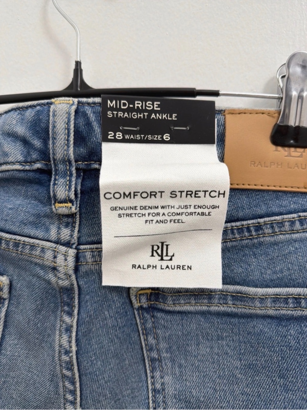 Ralph Lauren Women's Straight Leg Jeans in Light Blue Wash - Picture 3 of 6